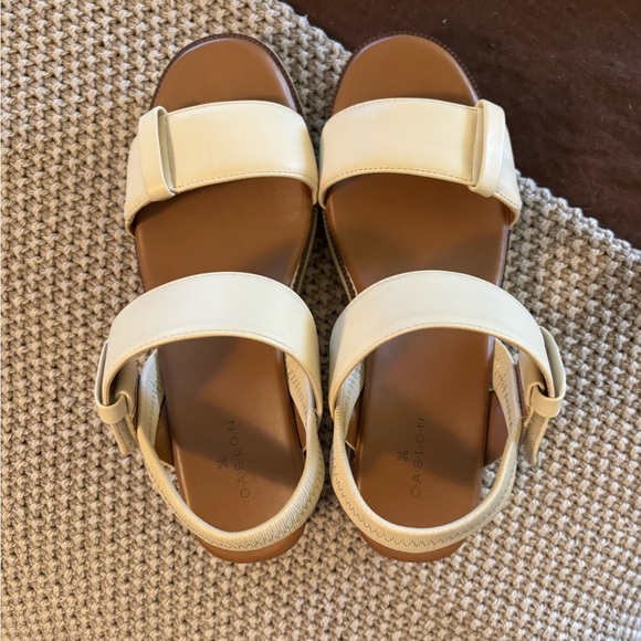 Women's Cream Platform Sandals - Picture 2 of 3